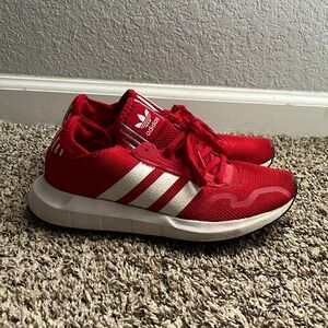 Adidas Swift Run X ‘Scarlet’